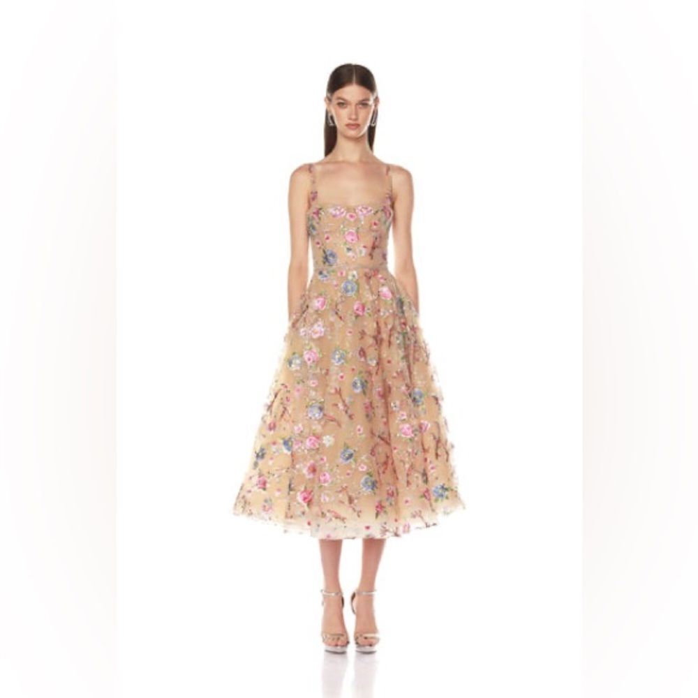 NWOT BRONX AND BANCO Mademoiselle Embroidered Gold Multi Floral Midi Dress